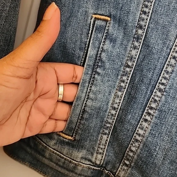 Levi's Trucker Style Denim Jacket - Picture 4 of 13